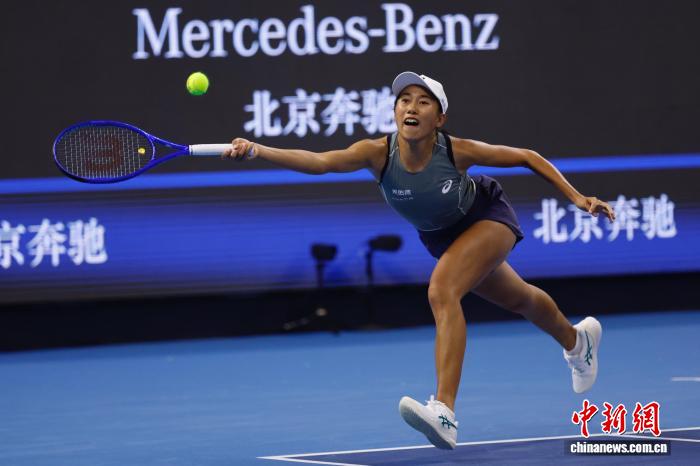 36岁张帅逆转击败俄罗斯选手扎哈罗娃晋级中网女