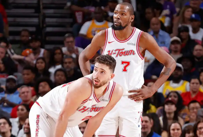 申京战术蜕变引领火箭队攻防革新