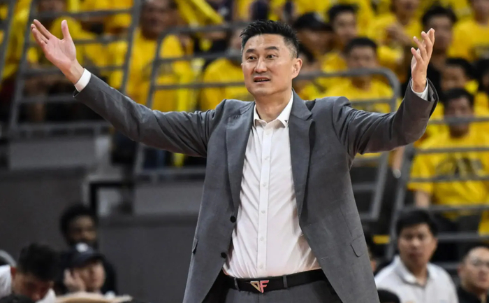 广东男篮主场大胜浙江广厦冲击四连胜