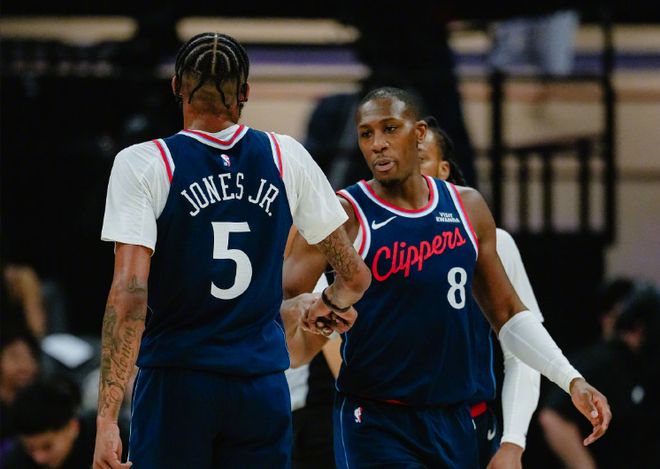 快船双星闪耀狂轰138分逆转国王