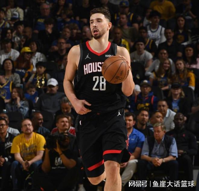 火箭险胜勇士库里复出难阻对手反扑