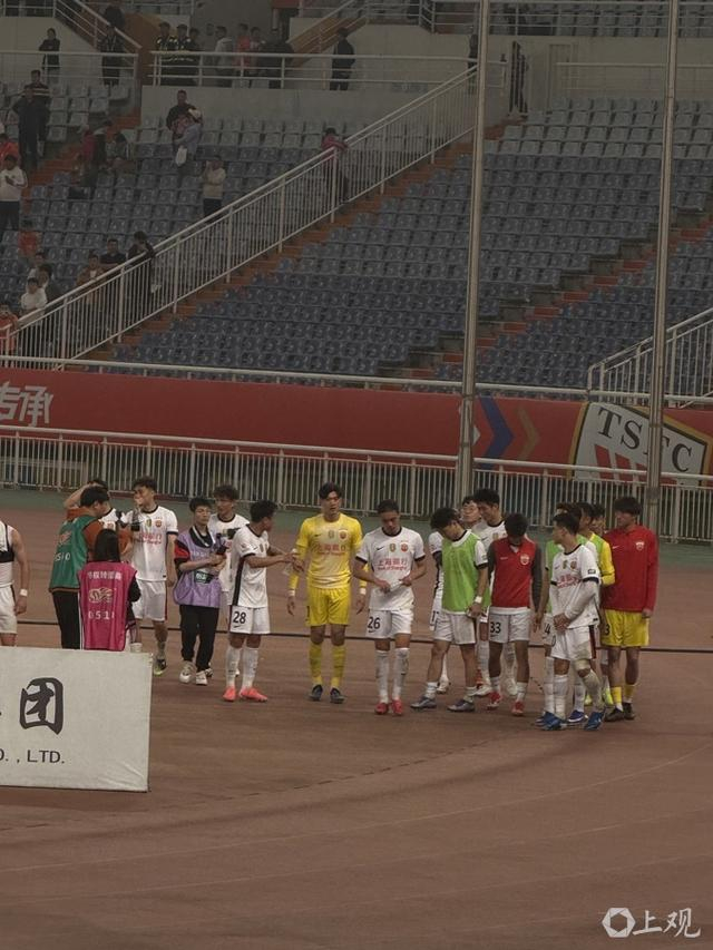 刘若钒失误致海港客场平泰山 外援引进问题暴露