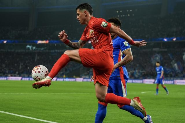 刘若钒失误致海港客场平泰山 外援引进问题暴露